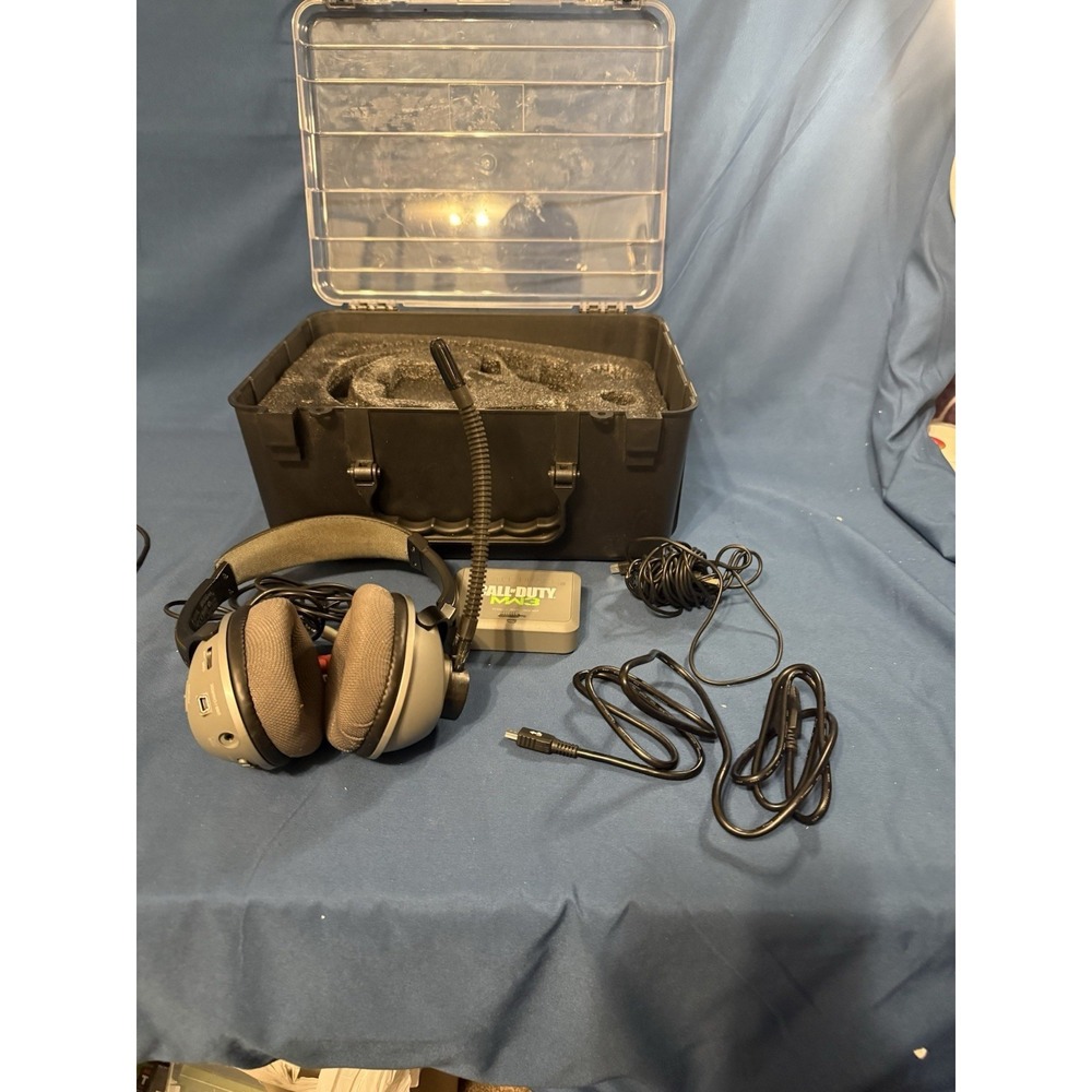 Turtle Beach Ear Force Bravo Call of Duty Modern Warfare 3 Headset with Case Bun